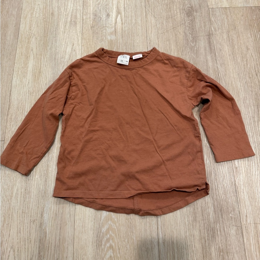 3-4 Zara tee